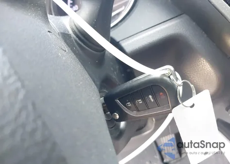 2018 Toyota Camry Le из США, поврежденный, VIN 4T1B11HK6JU136737